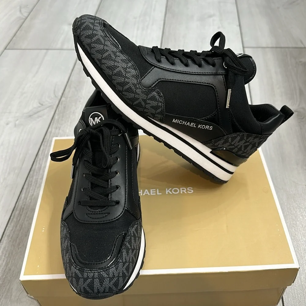 NWT Michael Kors Wilma Trainer Black Tech Canvas Sz. 8M - Picture 7 of 13